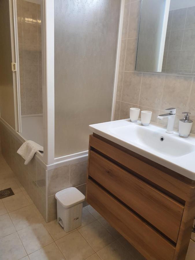 Apartman Sofia โปเรช ภายนอก รูปภาพ